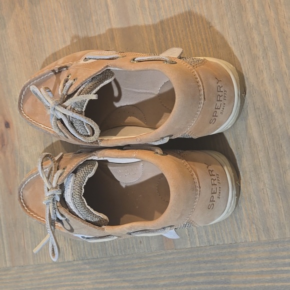 Sperry Women's Tan Boat Shoes - Picture 2 of 4